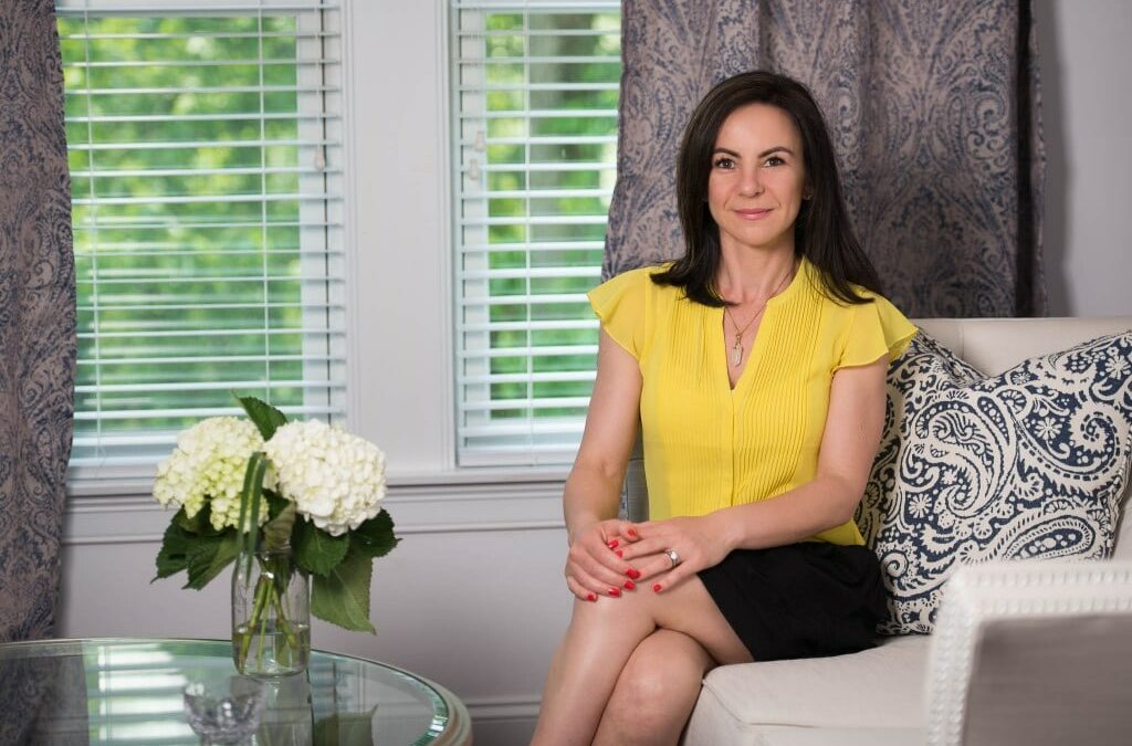 Cintia | Corporate Headshot Photographer