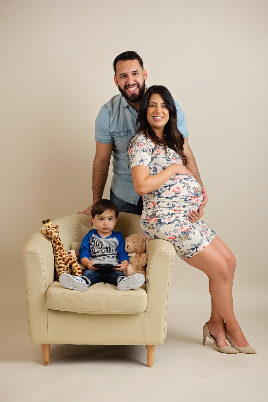 Partner maternity portrait outdoor Massachusetts — Luciana Calvin Photography